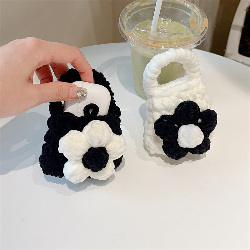 Monochrome Floral Knitted Bag