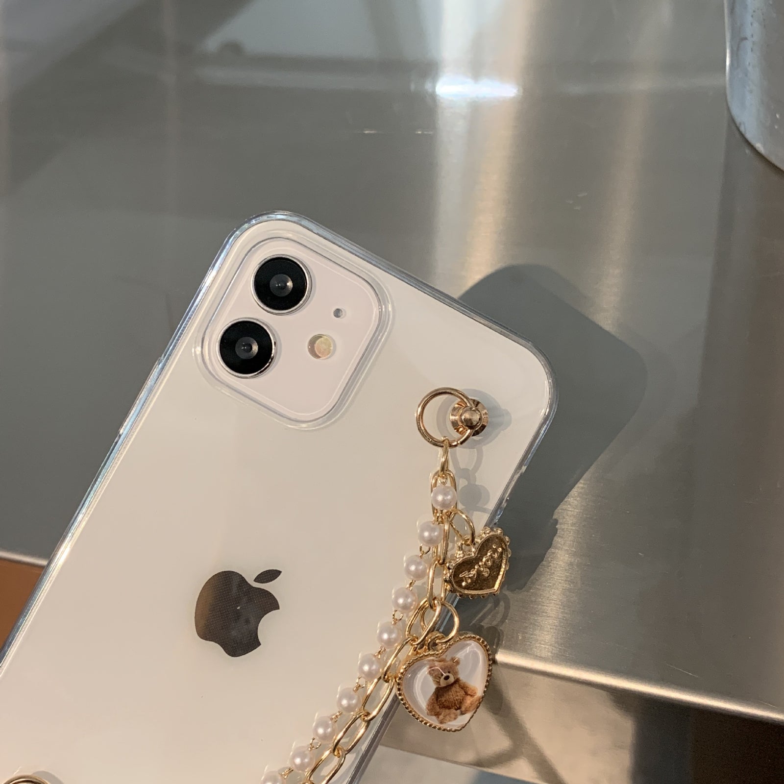 Retro Heart Teddy Pearl Chain iPhone Case