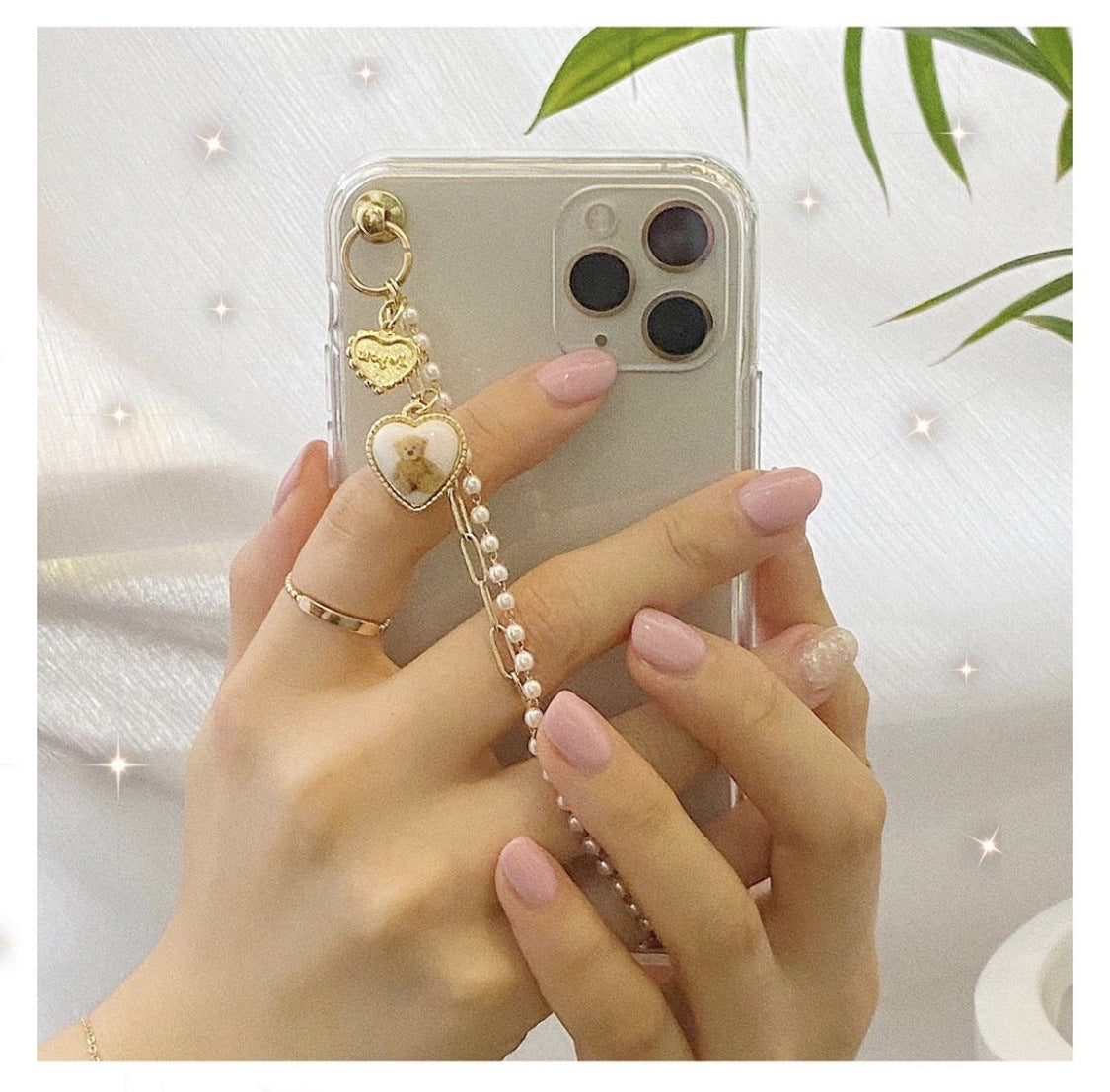 Retro Heart Teddy Pearl Chain iPhone Case